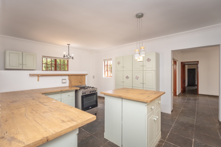 3 Bedroom Property for Sale in The Coves North West